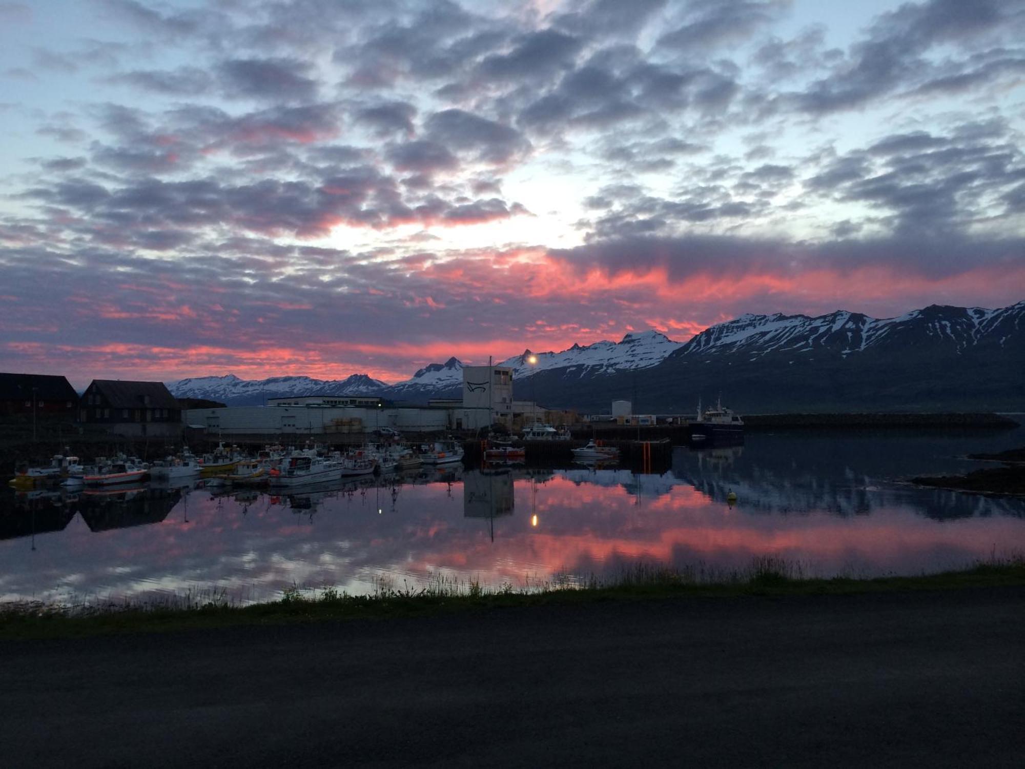 Framtid Apartments And Holiday Homes Djúpivogur Exterior foto